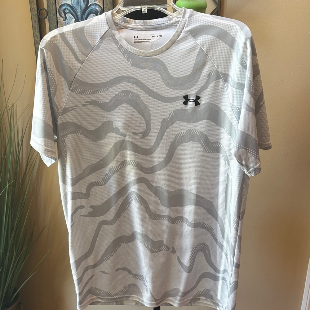 Under Armour Men's Light Gray Wave Tee